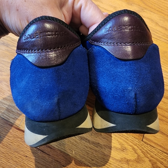 Authentic Balenciaga Scuba Sneakers - Picture 3 of 10